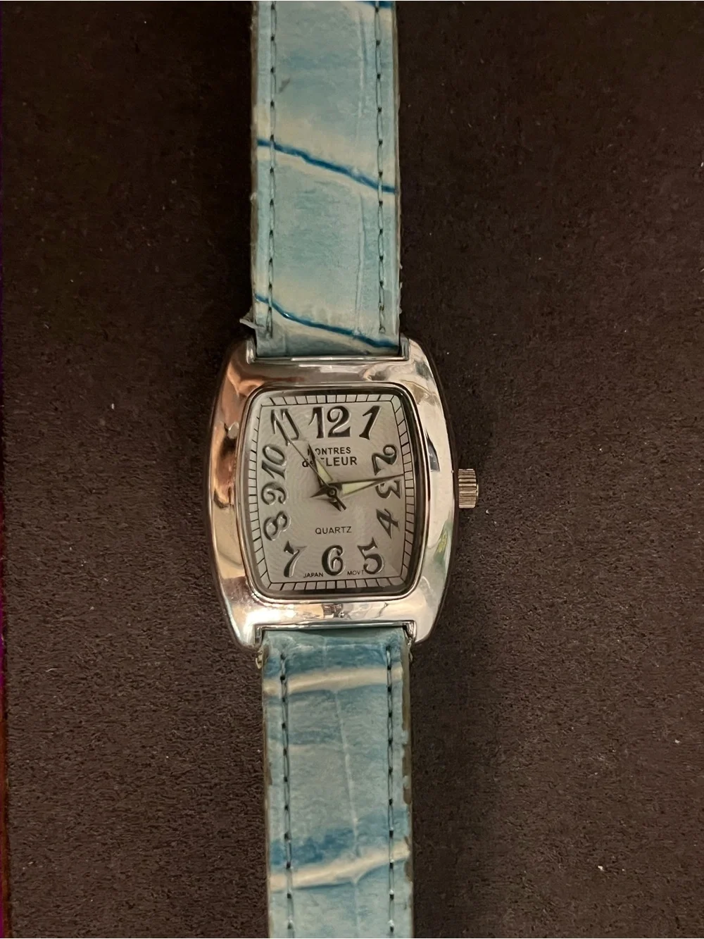 N/A quartz watch